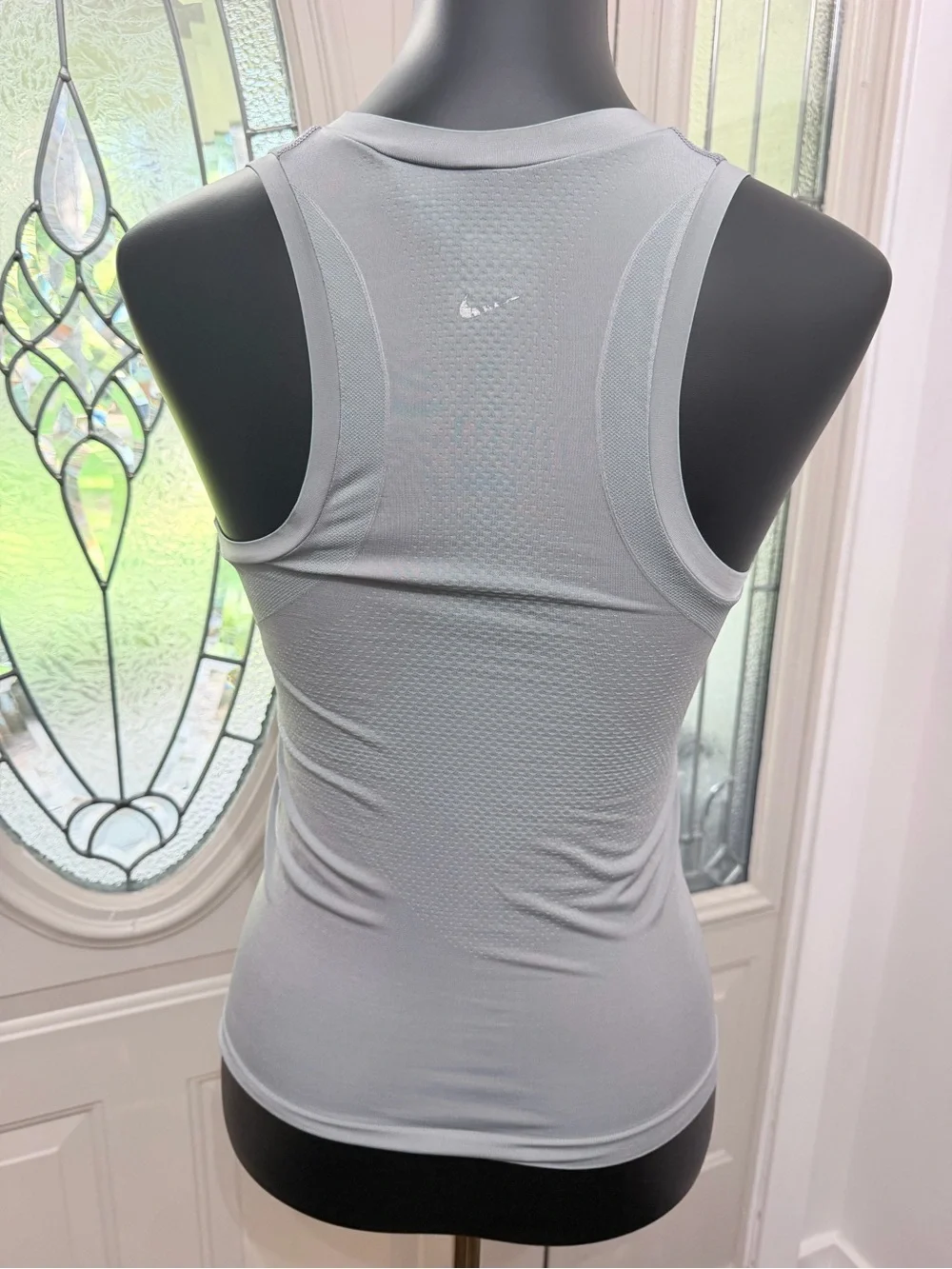 Nike Dri-FIT Women’s Seamless Racerback Athletic Tank Top Gray